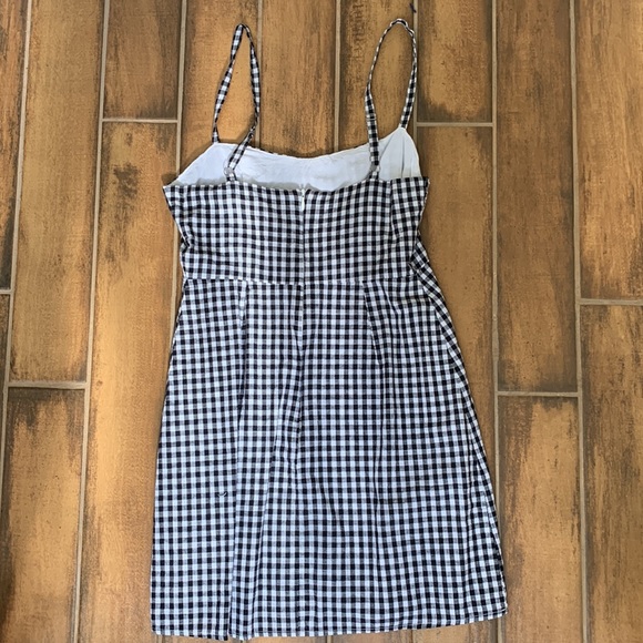 Checkered Short Dress - Picture 4 of 6